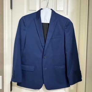 Boys Calvin Klein suit Size 14 worn 1 time Navy